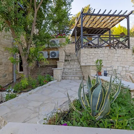 No 1 Mandria Feriehus *